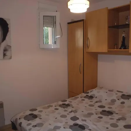 Appt 2 Pieces 25m2 + Terrasse 7m2 Ref 4025 Le Castellas