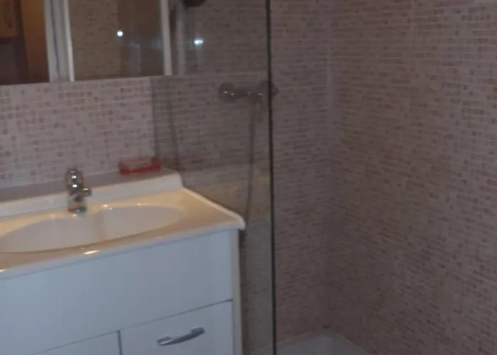 Appt 2 Pieces 25m2 + Terrasse 7m2 Ref 4025 Appartement