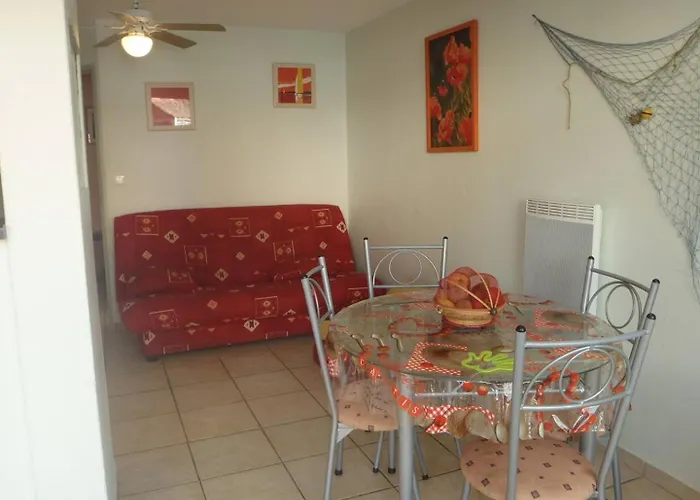 Appartement Appt 2 Pieces 25m2 + Terrasse 7m2 Ref 4025 Le Castellas